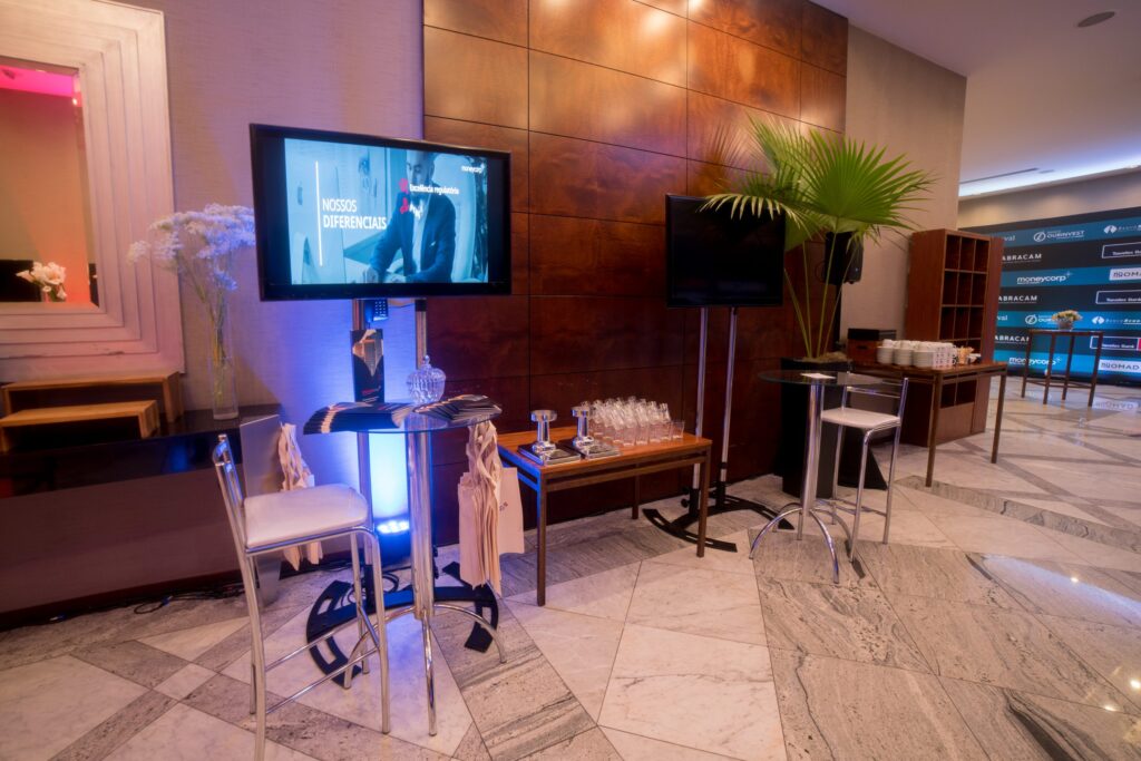 0014_RNY00008-scaled